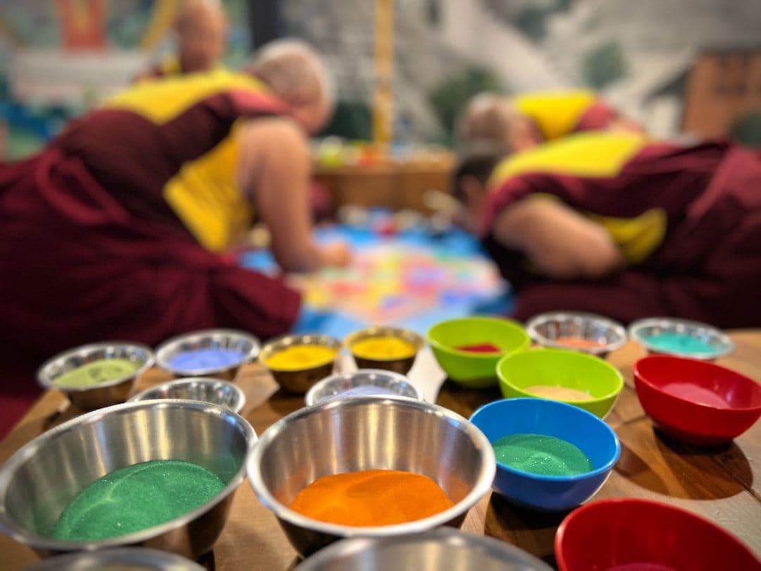 What to Expect During Your First Colour Therapy Session — holistic health