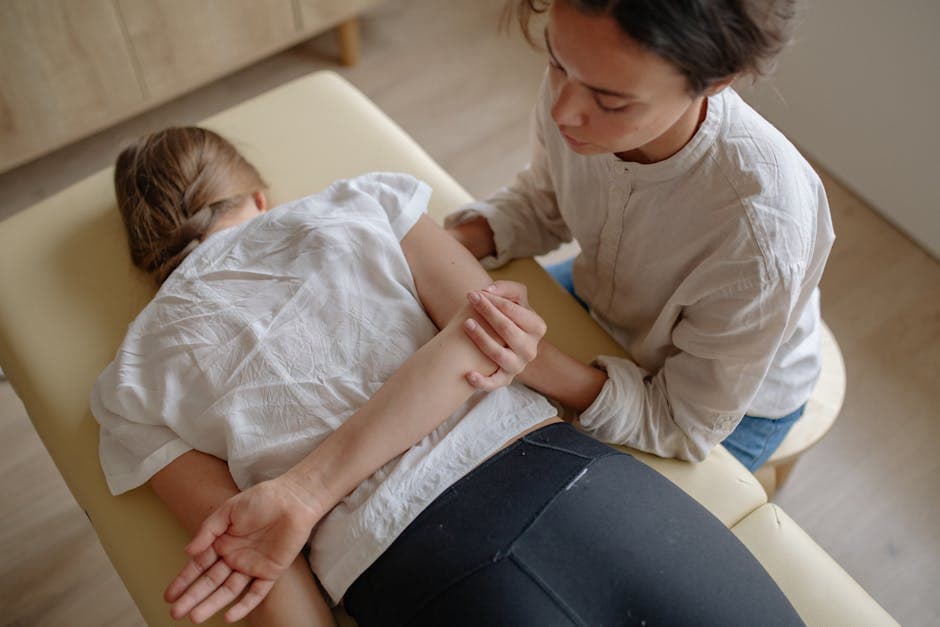 Somatic Experiencing for Trauma & Anxiety: Research Overview & Evidence — holistic health