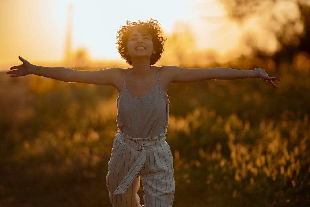 What Somatic Therapy Feels Like: A First-Person Experience — holistic health